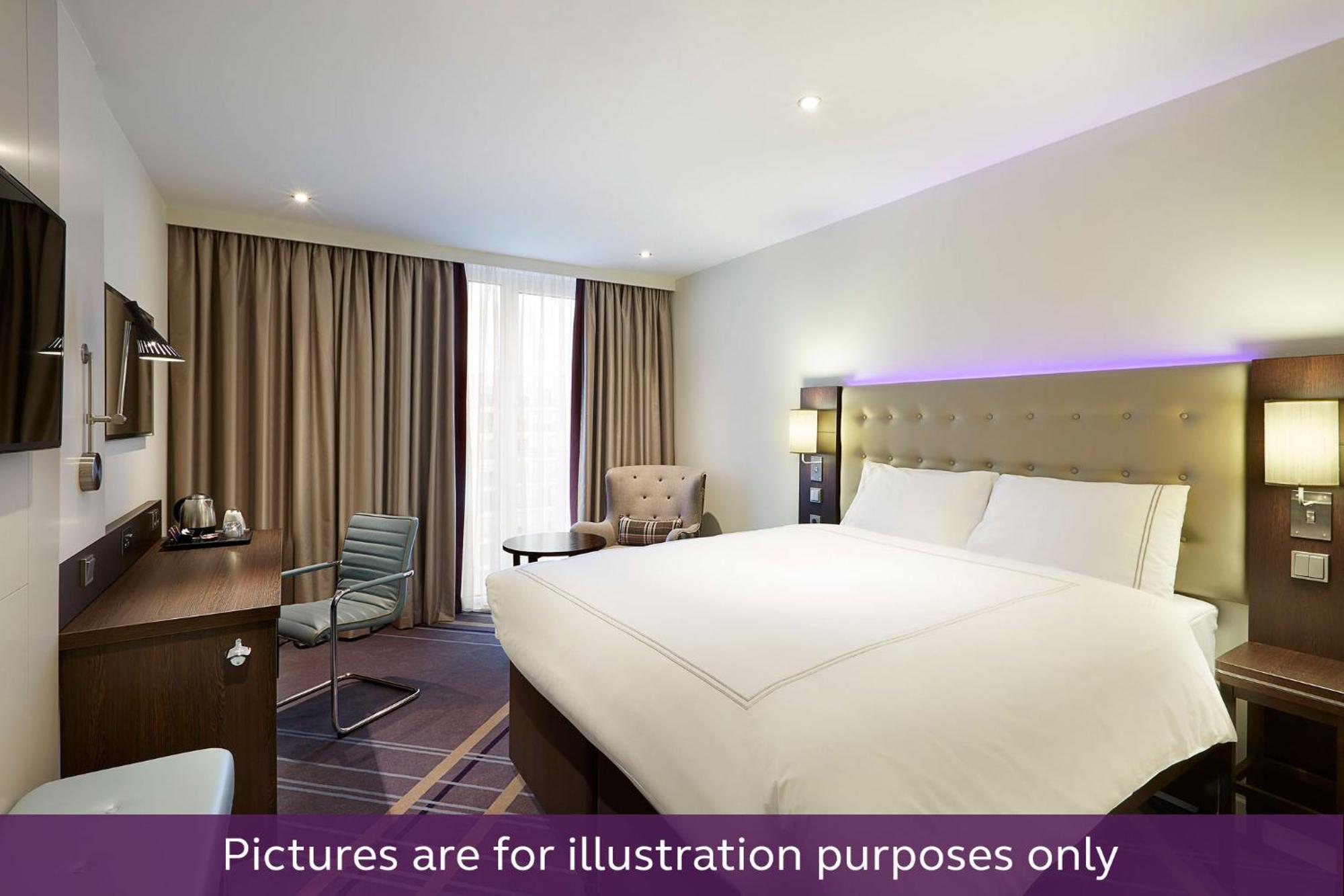 Premier Inn Luebeck City Centre Exterior foto